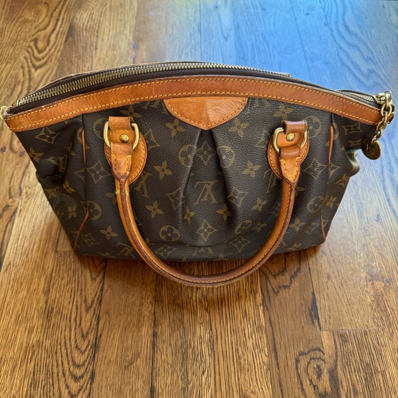 Louis Vuitton Handbags - Louis Vuitton Tivoli Handbag Monogram Canvas PM
